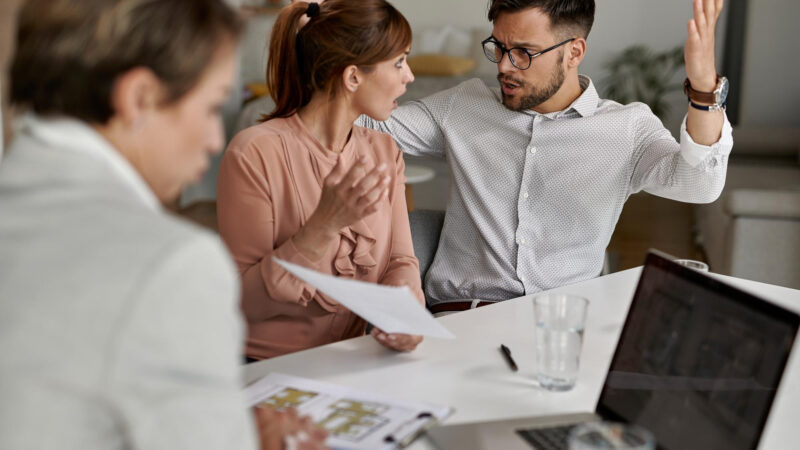 Managers, This Is How to Deal with Conflict in the Workplace (Without Making It Worse)