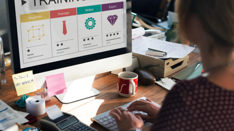 Productivity Training for Employees: The Ultimate Guide to Beat Burnout and Deliver Results